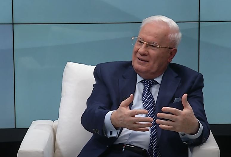 “Duhet të ishe bërë futbollist”, Paskal Milo përballë vetes 20 dhe 95 vjeç