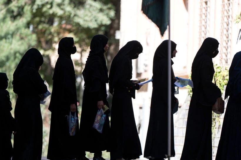 UNICEF kërkon që talebanët të heqin ndalesën ndaj shkollimit të vajzave afgane