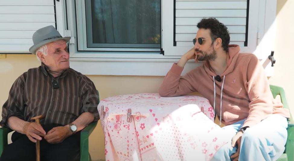 10 vite në verbëri, Neimi rrëfen historinë e jetës: Gruas së vdekur i recitoj poezi