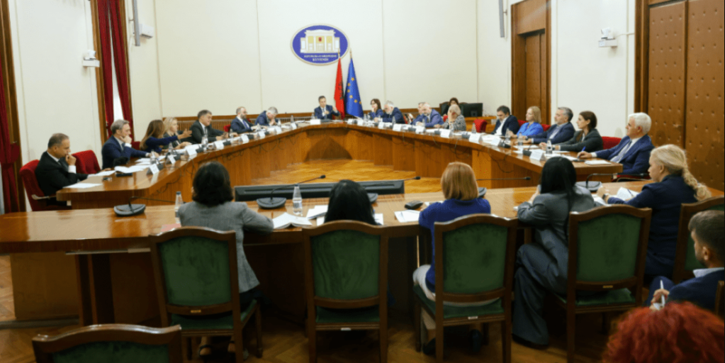 Zbardhen projektvendimet e PS për Reformën Zgjedhore dhe Administrative-Territoriale